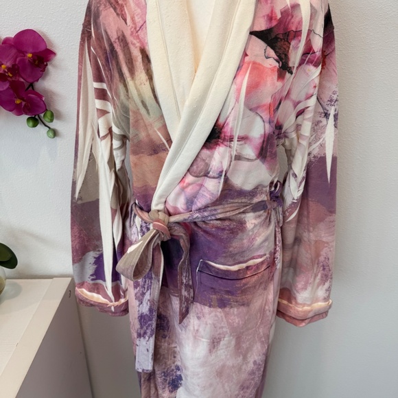 WRAP UP BY VP Women’s Long Pink/Cream Floral Print Soft Robe One Size - Picture 3 of 16